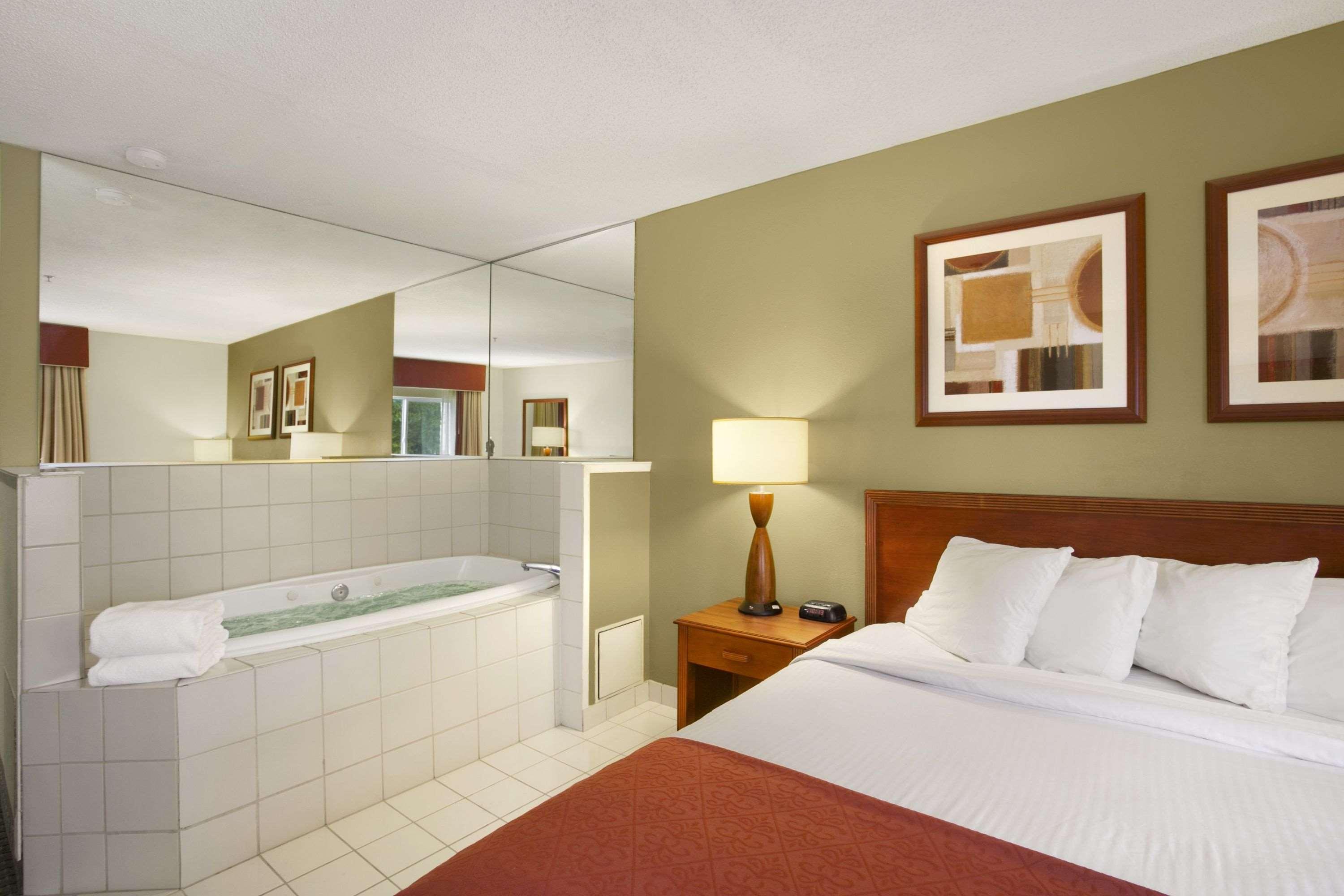 Baymont By Wyndham Evansville North/Haubstadt Warrenton Экстерьер фото