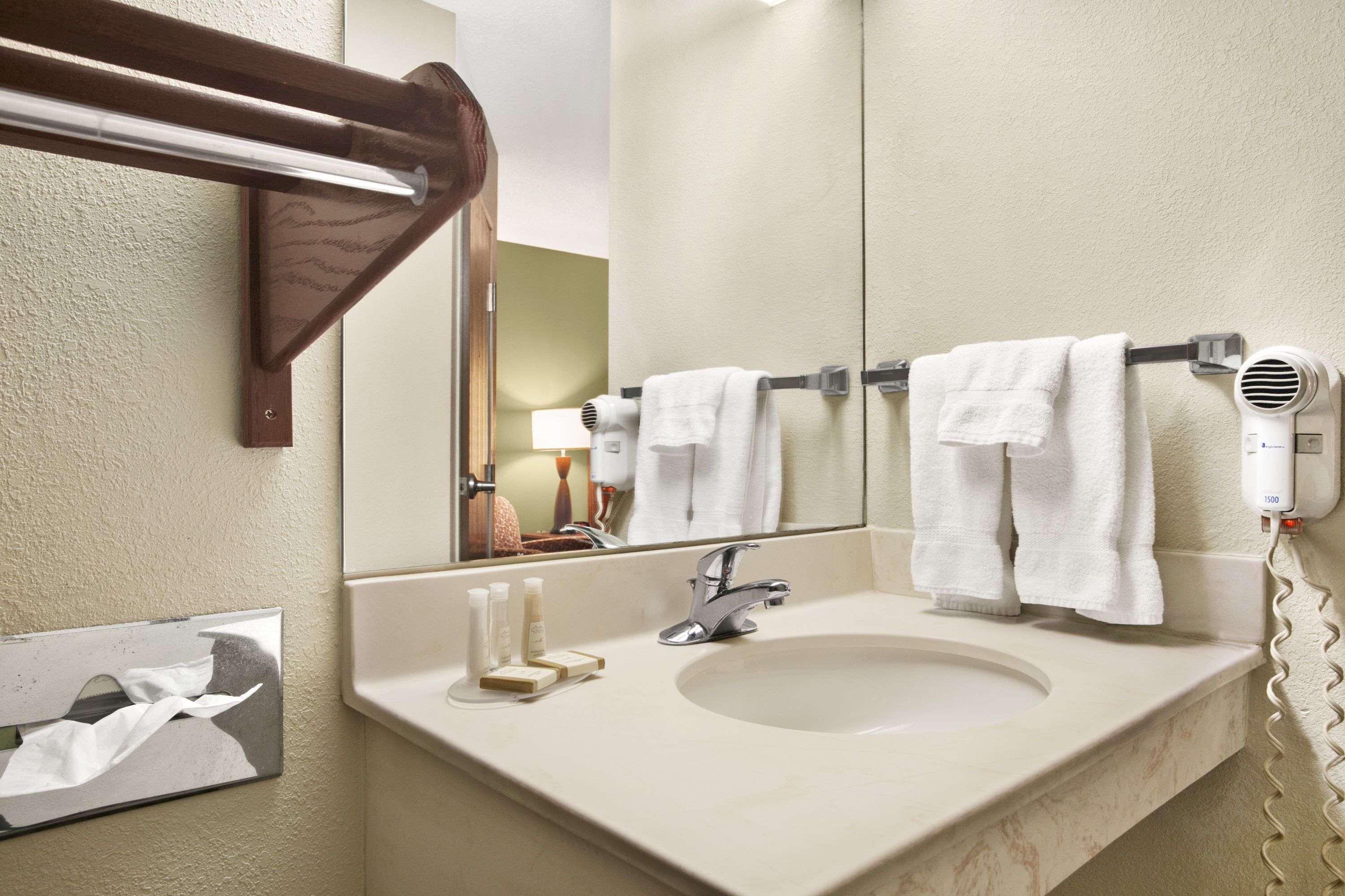 Baymont By Wyndham Evansville North/Haubstadt Warrenton Экстерьер фото